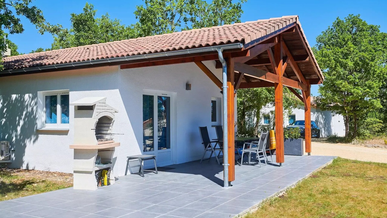 Photo of Patio Balcony in Mauroux