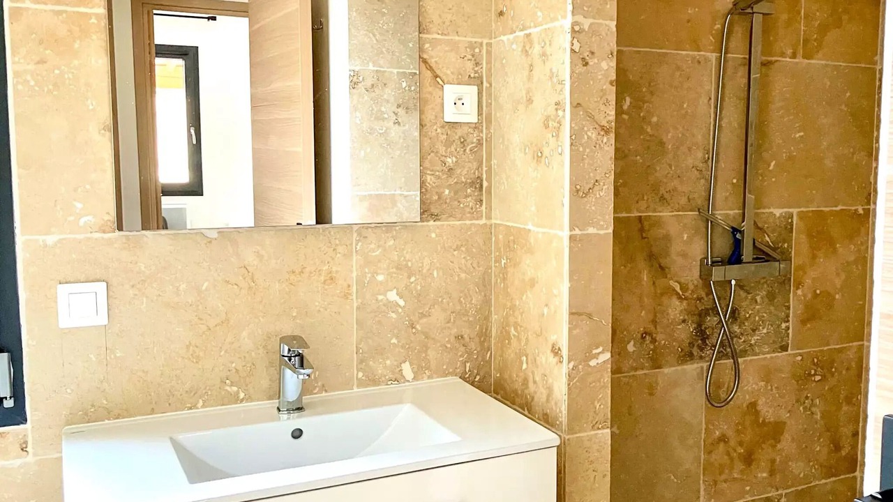 Photo of Bathroom in Mauroux