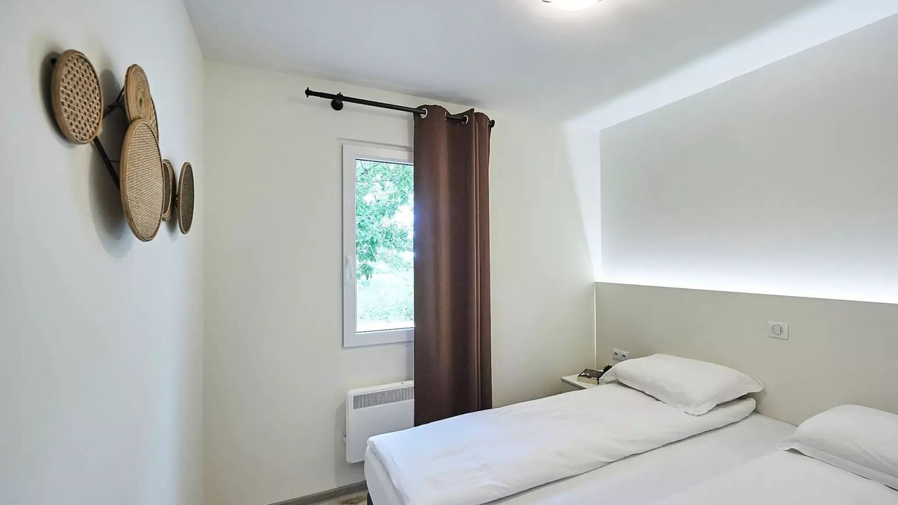 Photo of Bedroom in Mauroux
