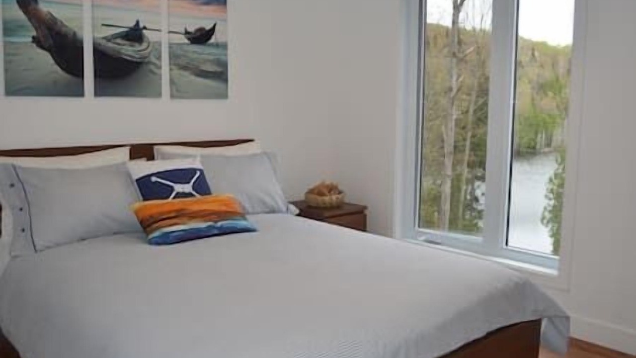 Photo of Bedroom in Entrelacs