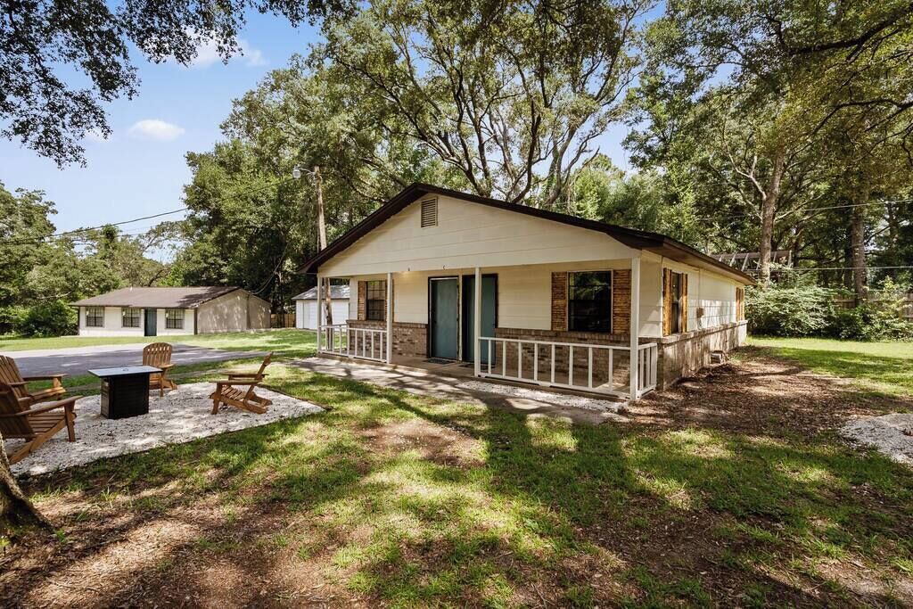 Photo of Outdoor in West Pensacola