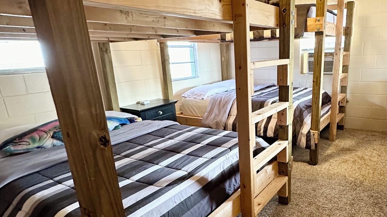 Photo of Bedroom in Cookson