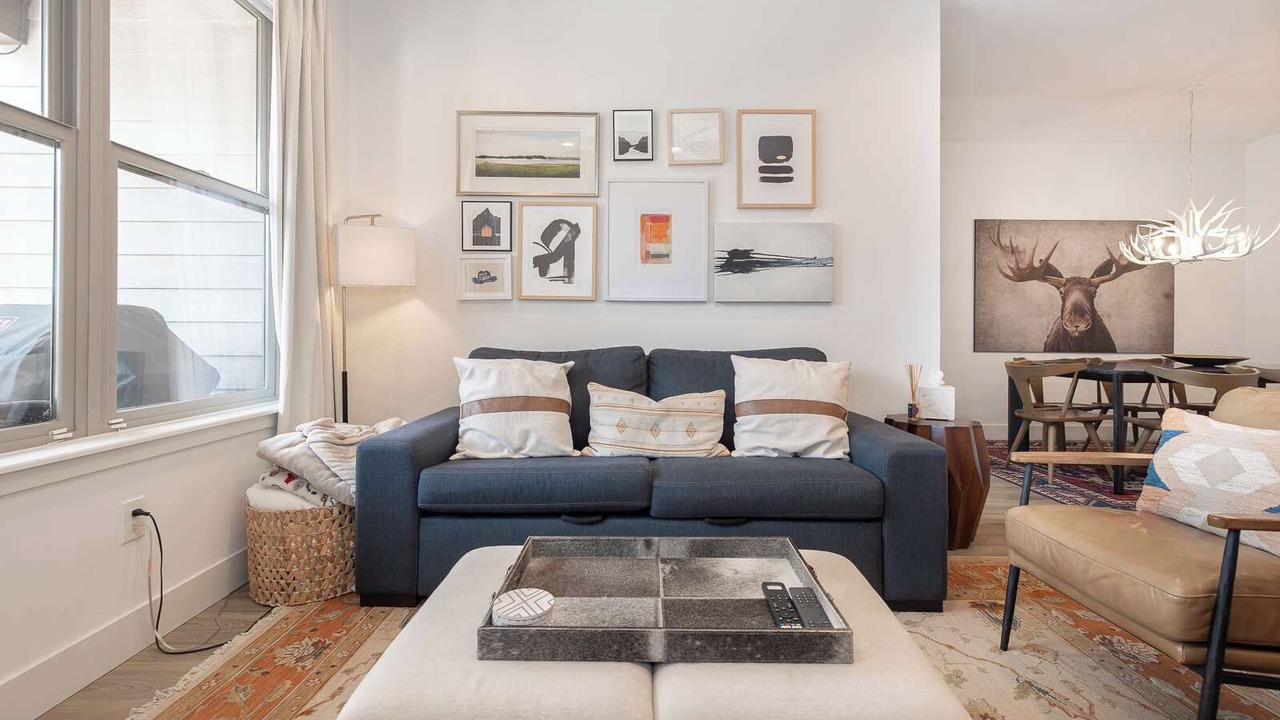 Photo of Livingroom in Rendezvous