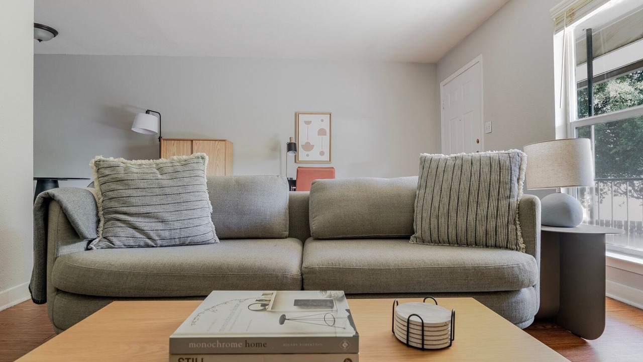 Photo of Livingroom in Cherrywood