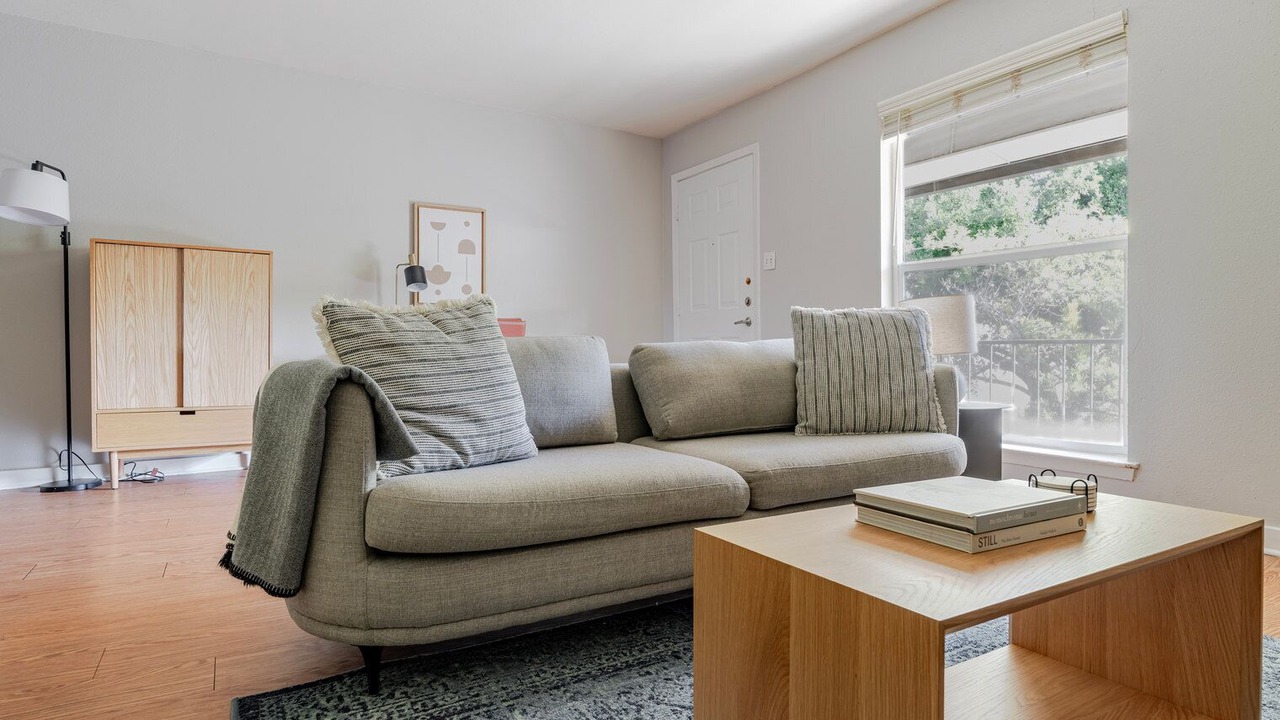 Photo of Livingroom in Cherrywood