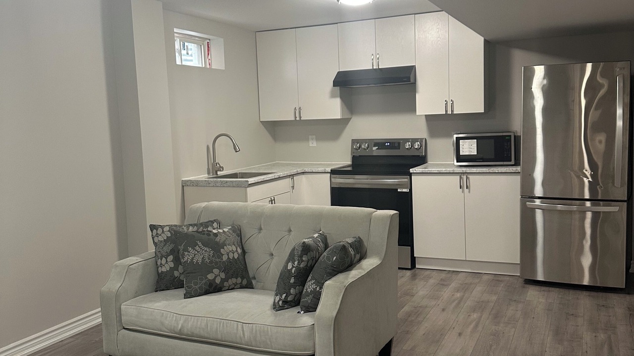 Photo of Livingroom in Oshawa