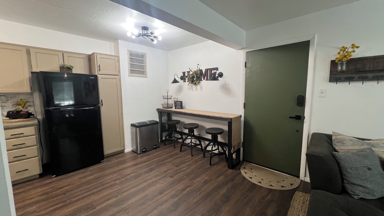 Photo of Others in Logan