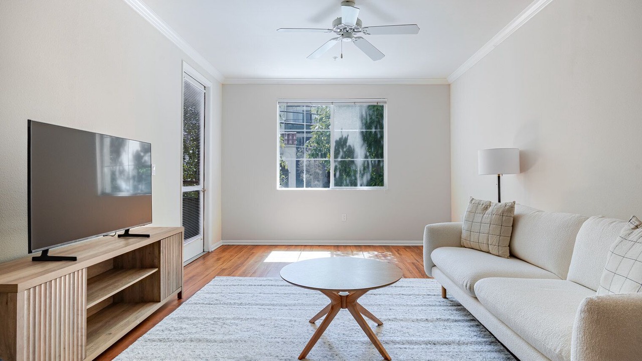Photo of Livingroom in Marina del Rey