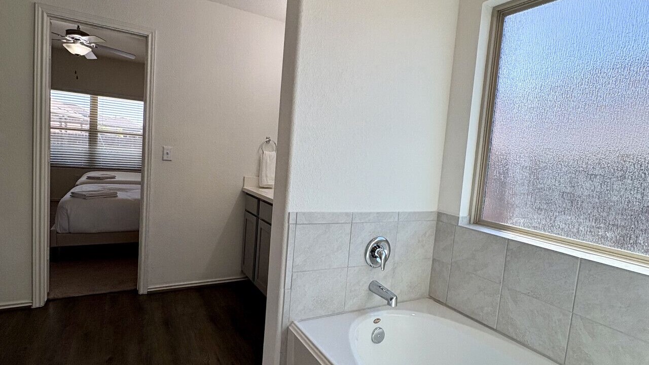 Photo of Bathroom in Del Valle