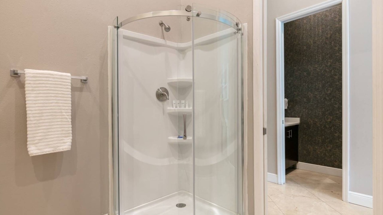 Photo of Bathroom in Plantation