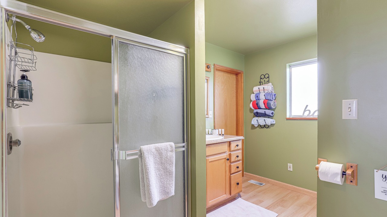 Photo of Bathroom in Pine Hollow