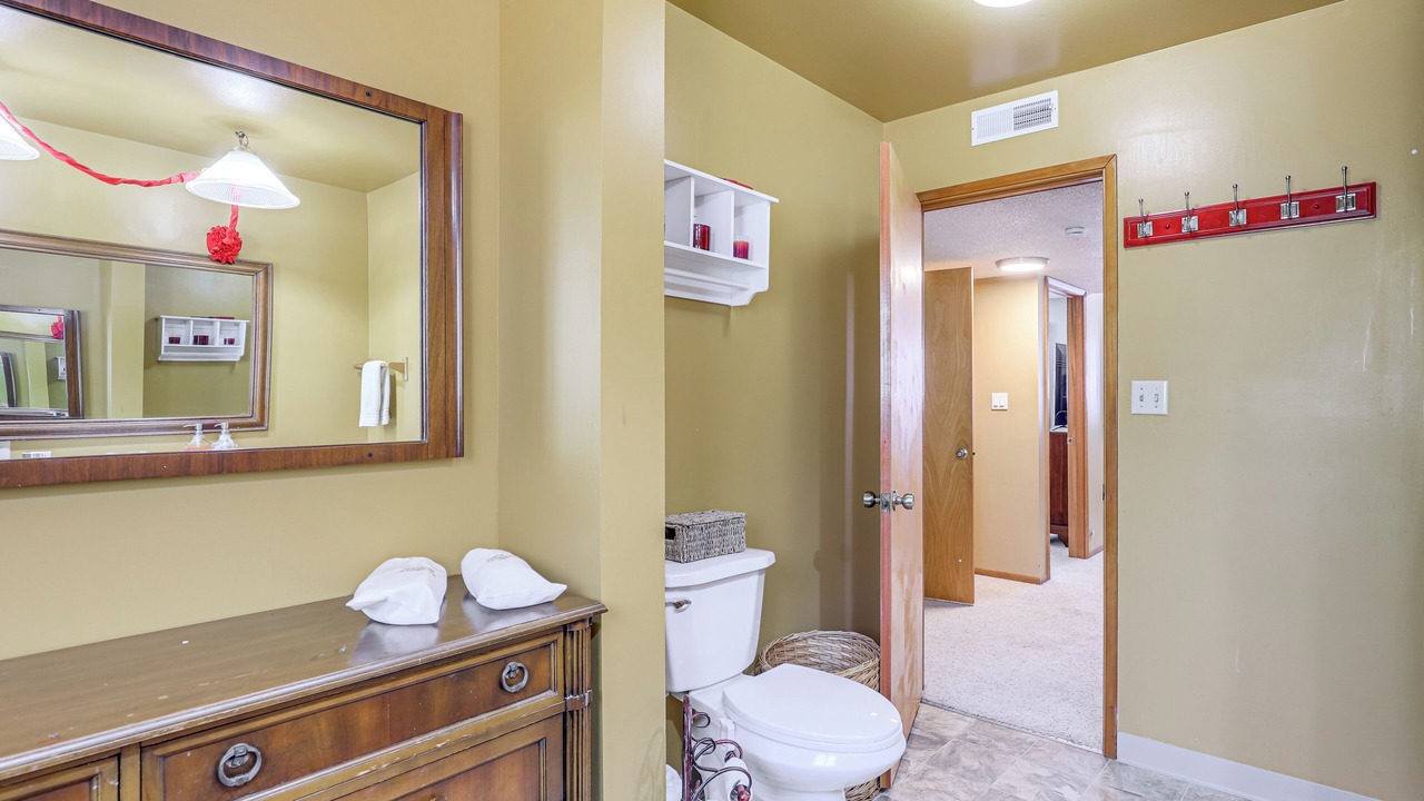 Photo of Bathroom in Pine Hollow