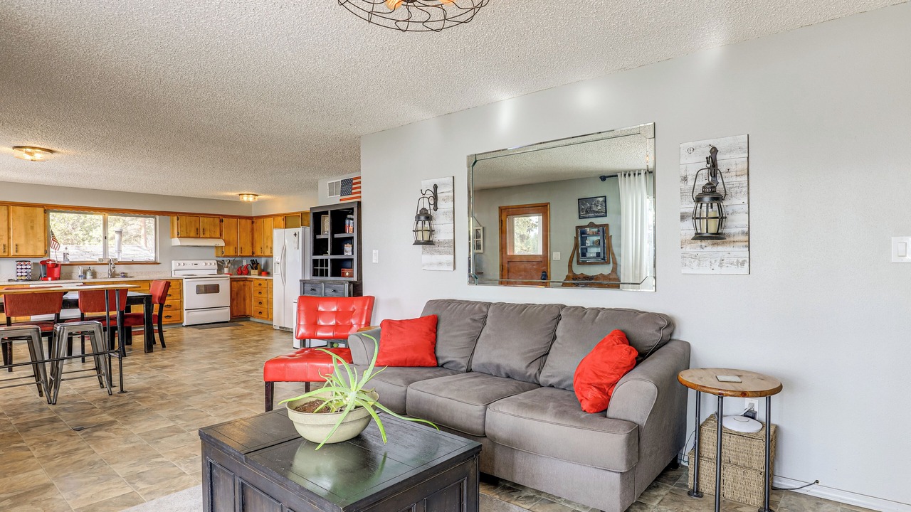 Photo of Livingroom in Pine Hollow