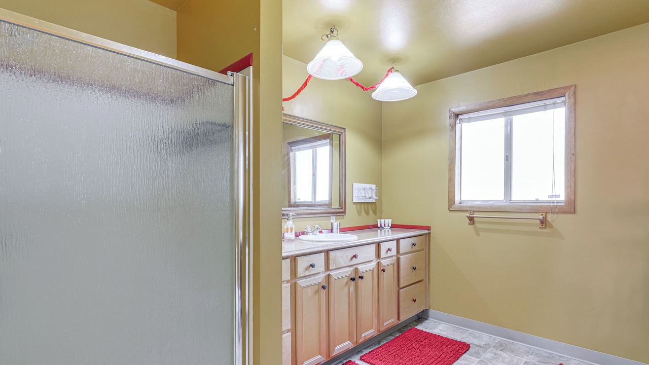 Photo of Bathroom in Pine Hollow