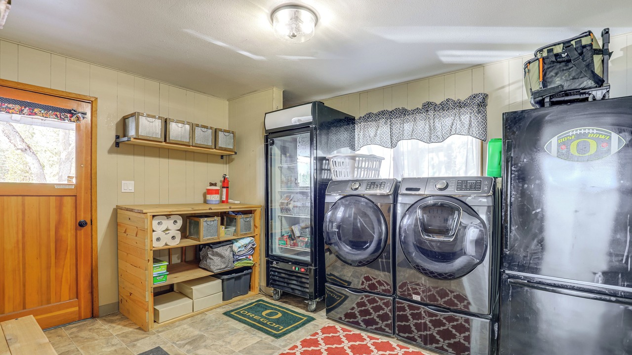 Photo of Bedroom in Pine Hollow
