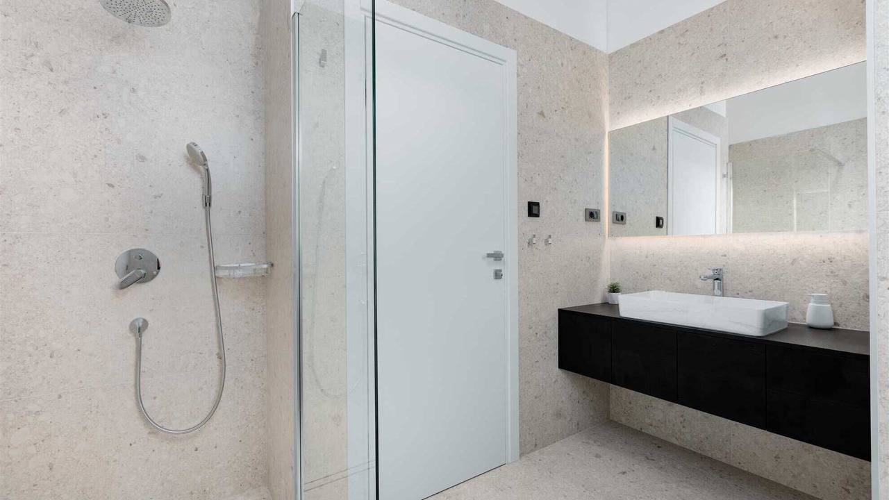 Photo of Bathroom in Kras