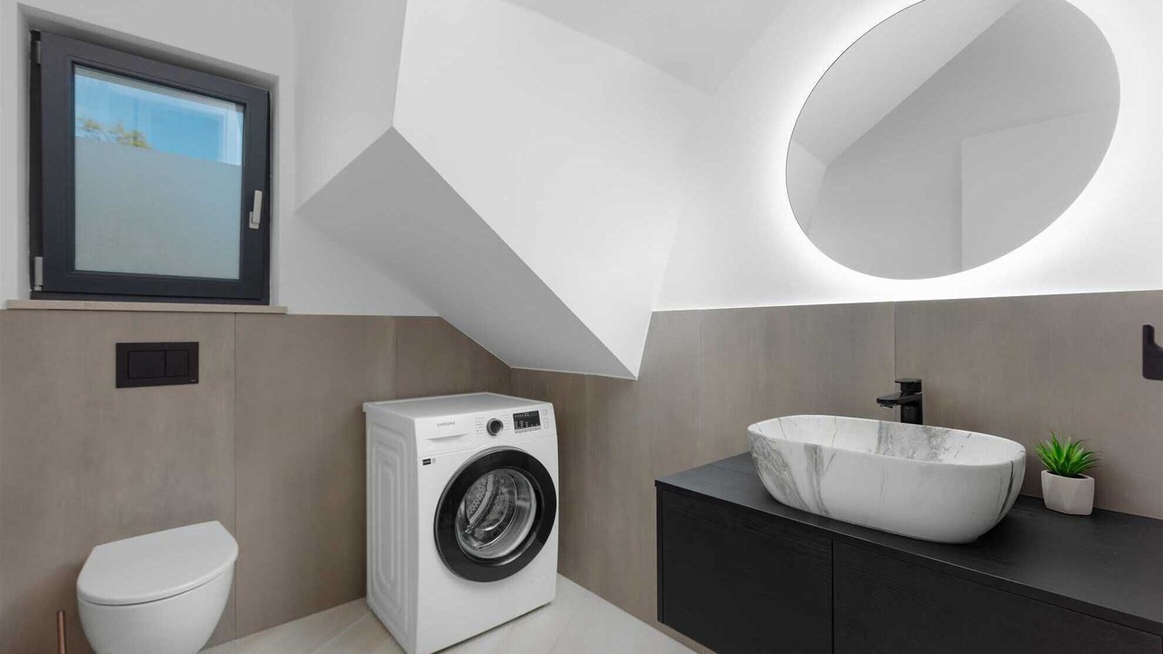 Photo of Bathroom in Kras