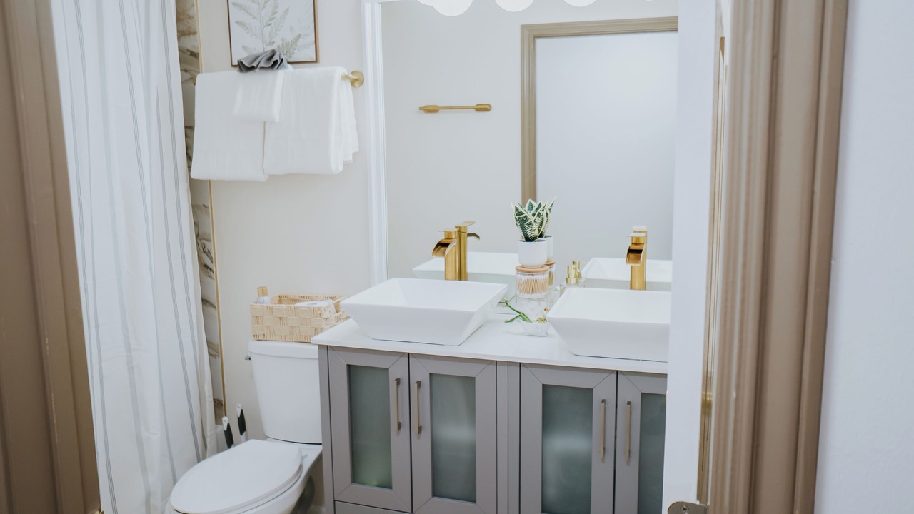 Photo of Bathroom in Greater East End