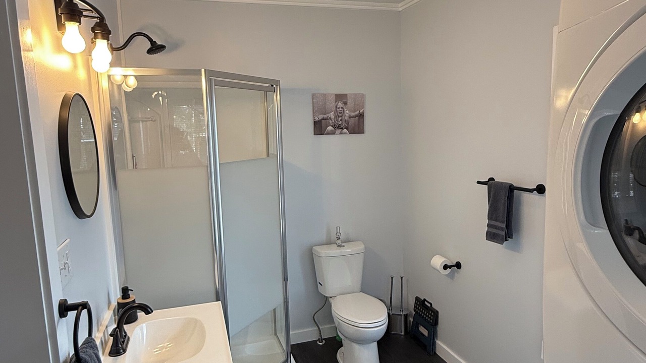 Photo of Bathroom in Lawrenceville