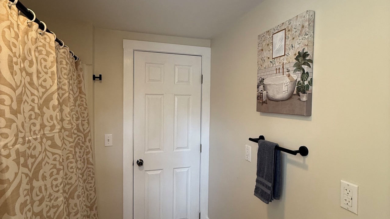 Photo of Bathroom in Lawrenceville