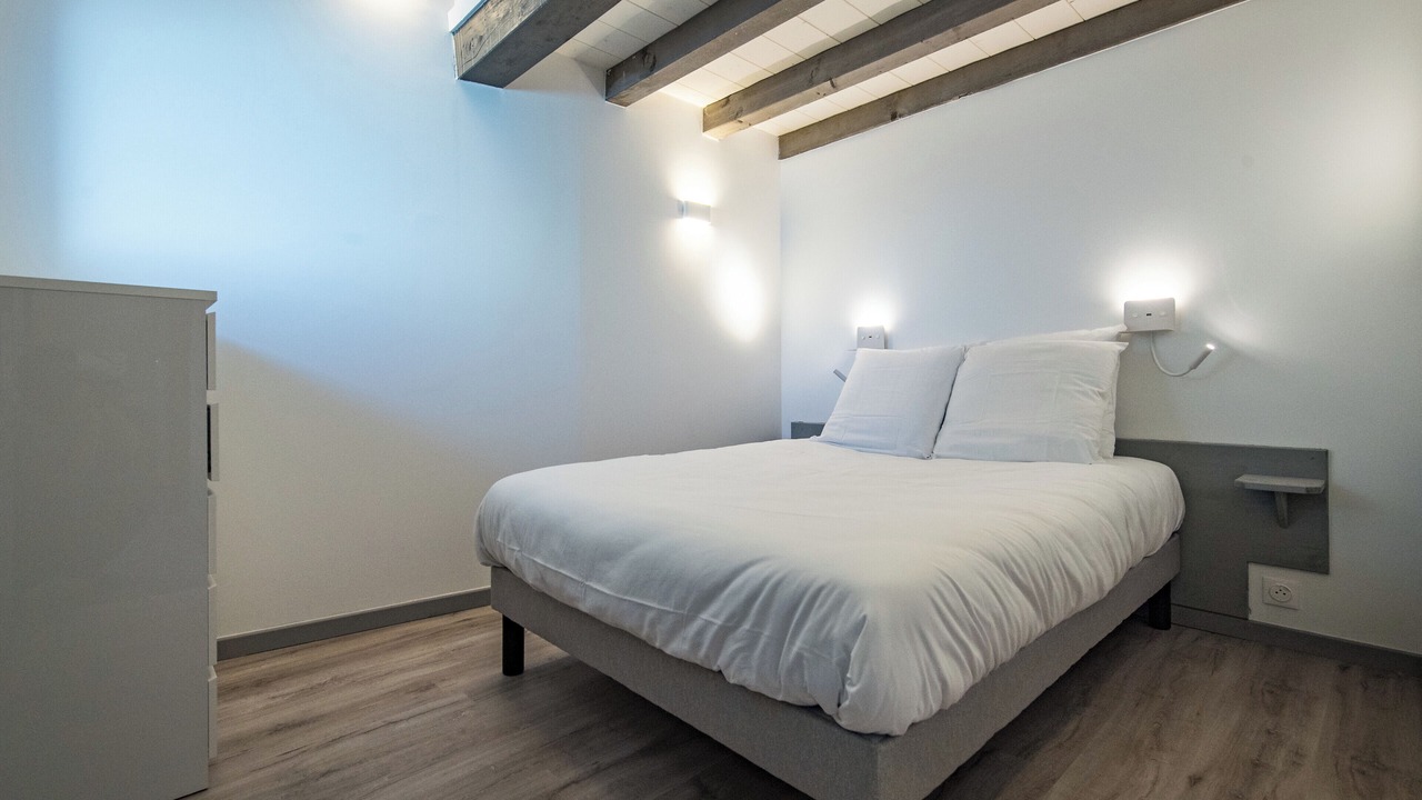 Photo of Bedroom in Albiez-le-Vieux