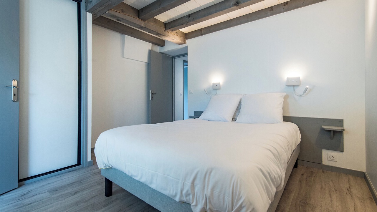 Photo of Bedroom in Albiez-le-Vieux