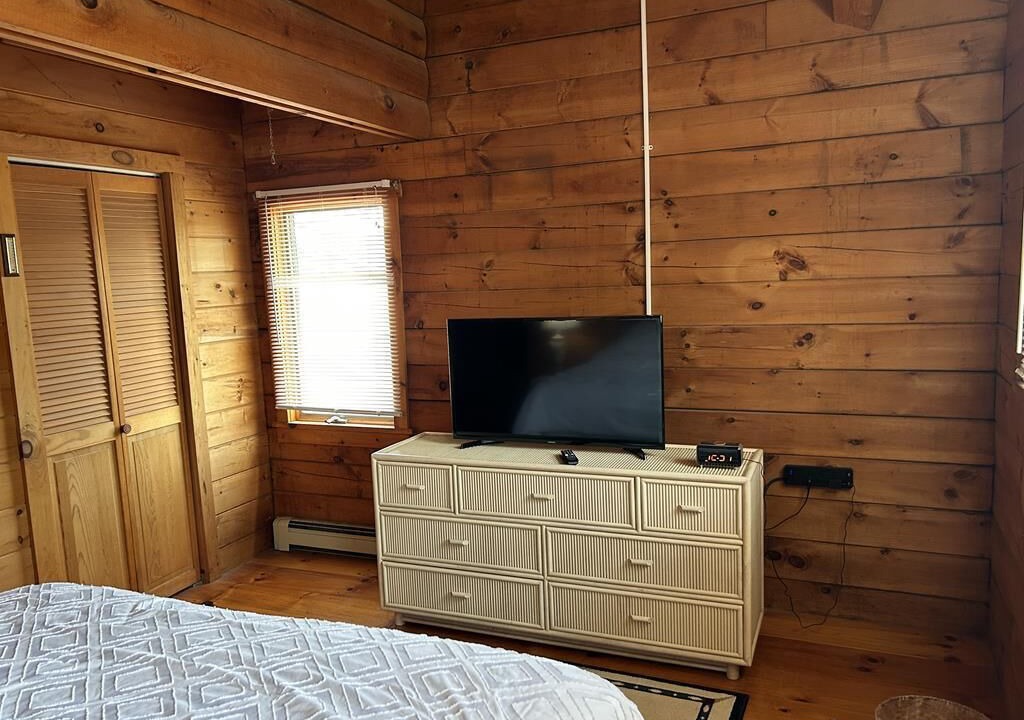 Photo of Bedroom in Town Bank