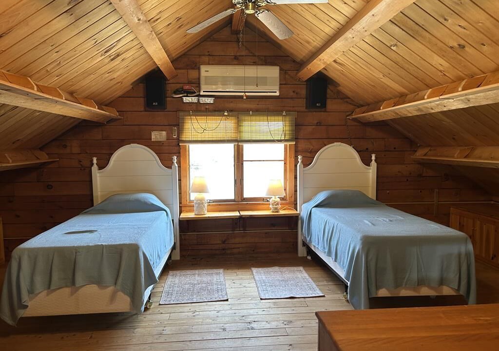 Photo of Bedroom in Town Bank