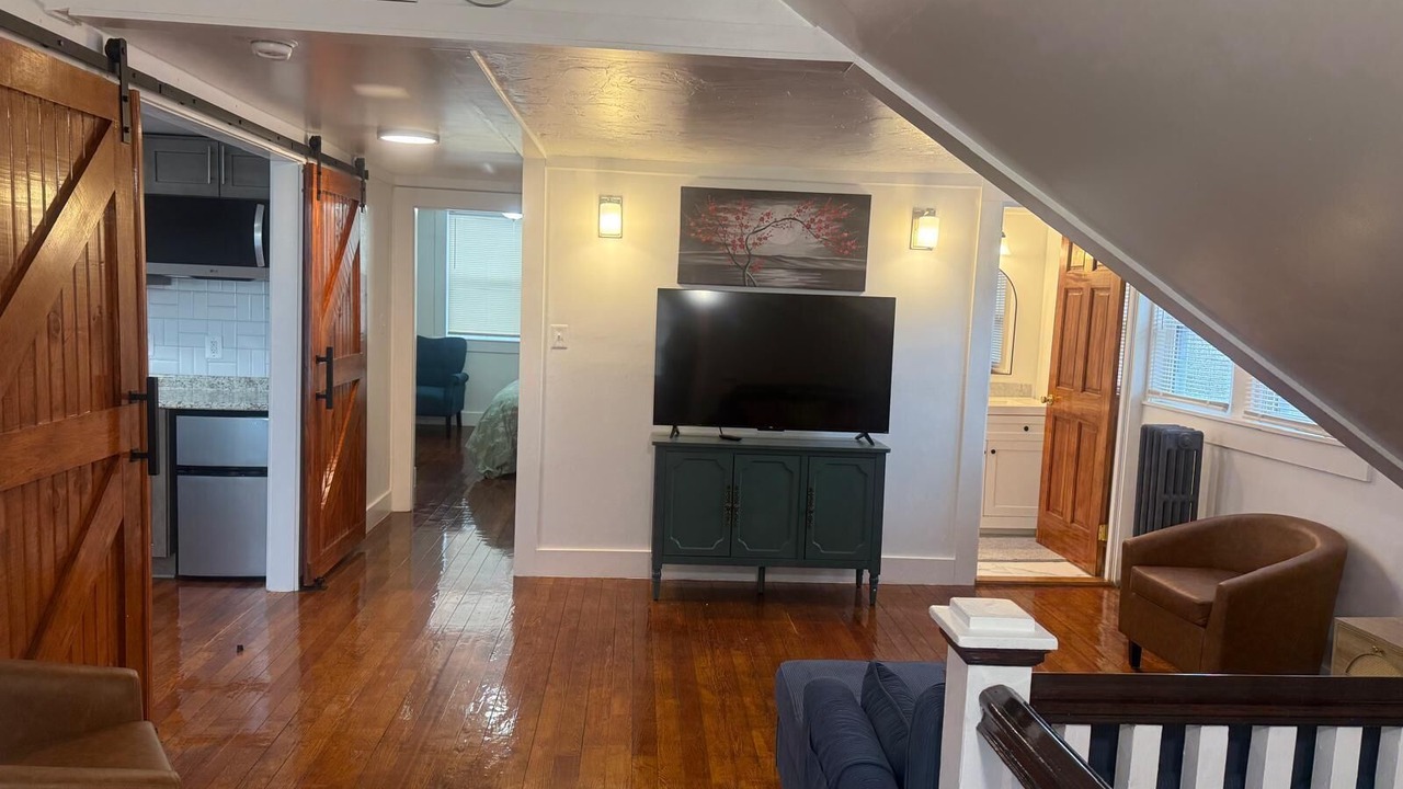 Photo of Livingroom in Hyannis