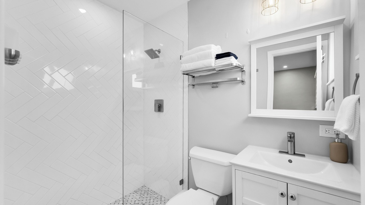 Photo of Bathroom in Hollywood