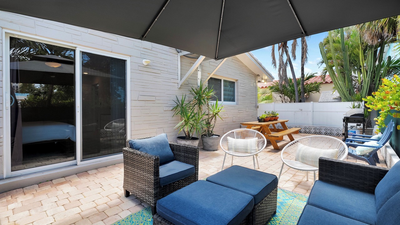 Photo of Patio Balcony in Hollywood