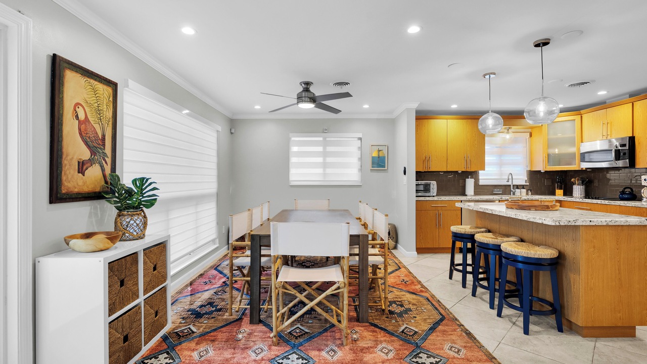 Photo of Others in Hollywood