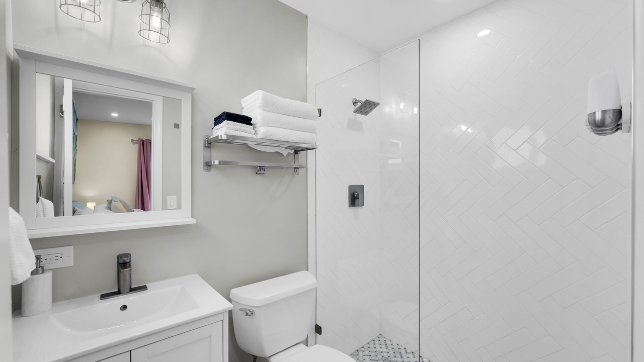 Photo of Bathroom in Hollywood