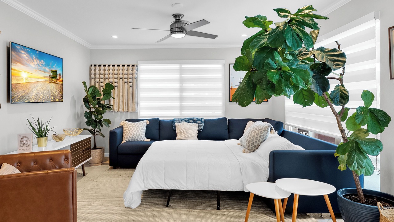 Photo of Livingroom in Hollywood