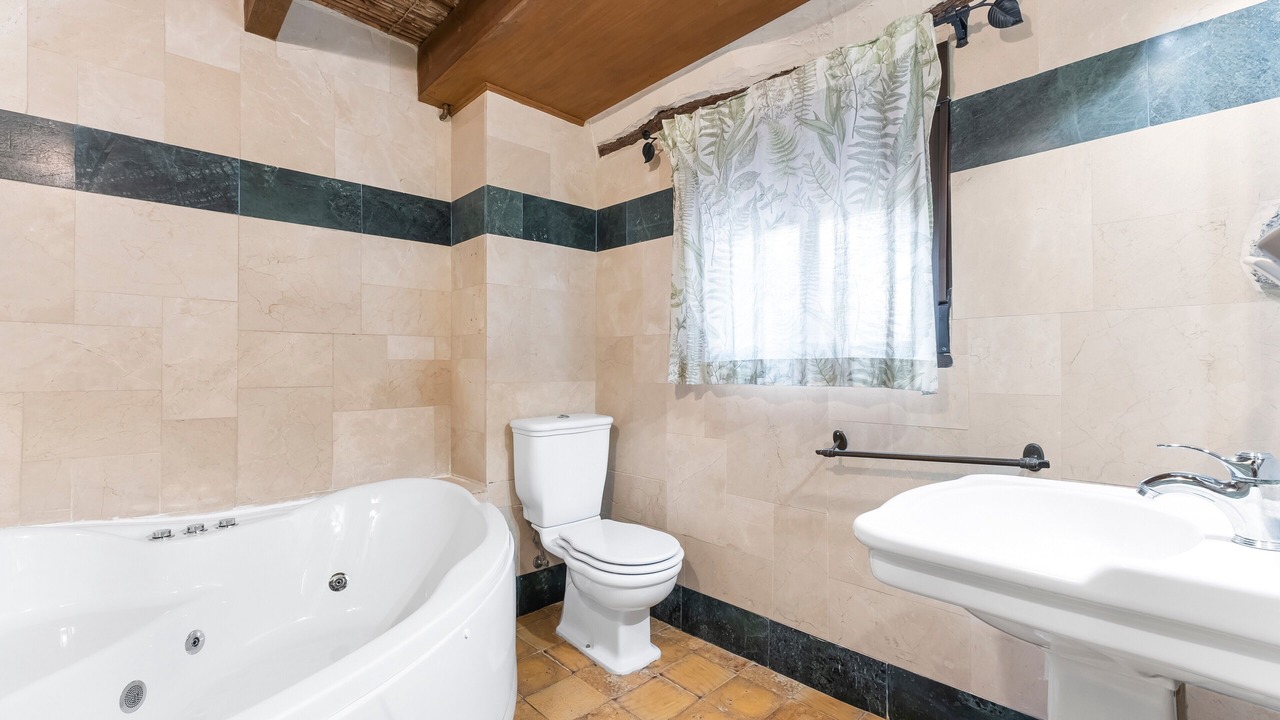 Photo of Bathroom in Catral