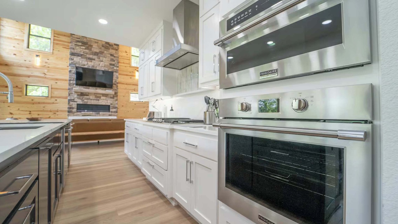 Photo of Livingroom in Rogers