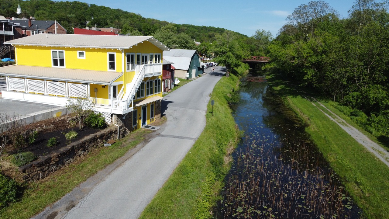 Photo of Outdoor in Hancock