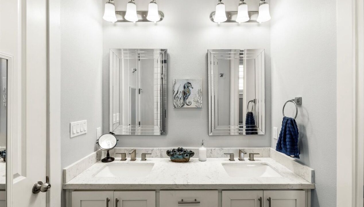 Photo of Bathroom in Port Bolivar