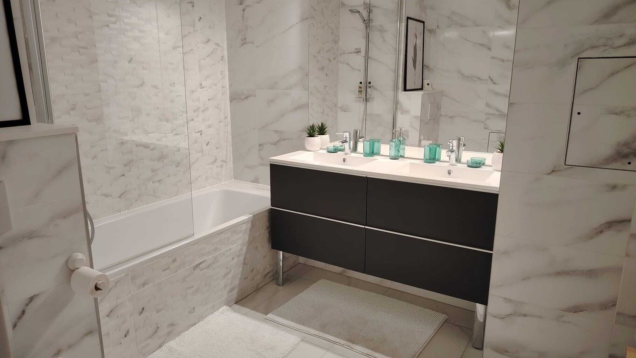 Photo of Bathroom in 13th Arrondissement