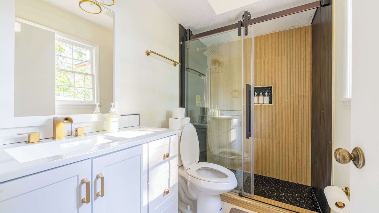 Photo of Bathroom in Fortson