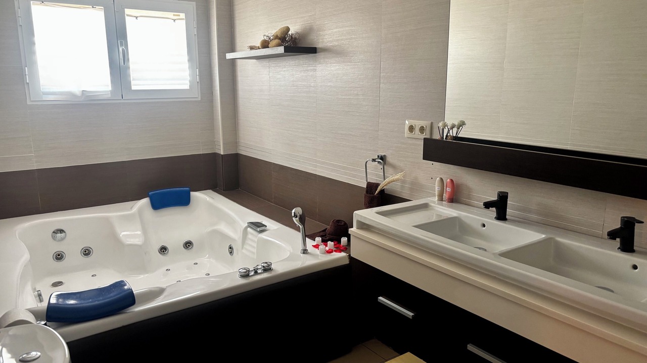 Photo of Bathroom in Moralet