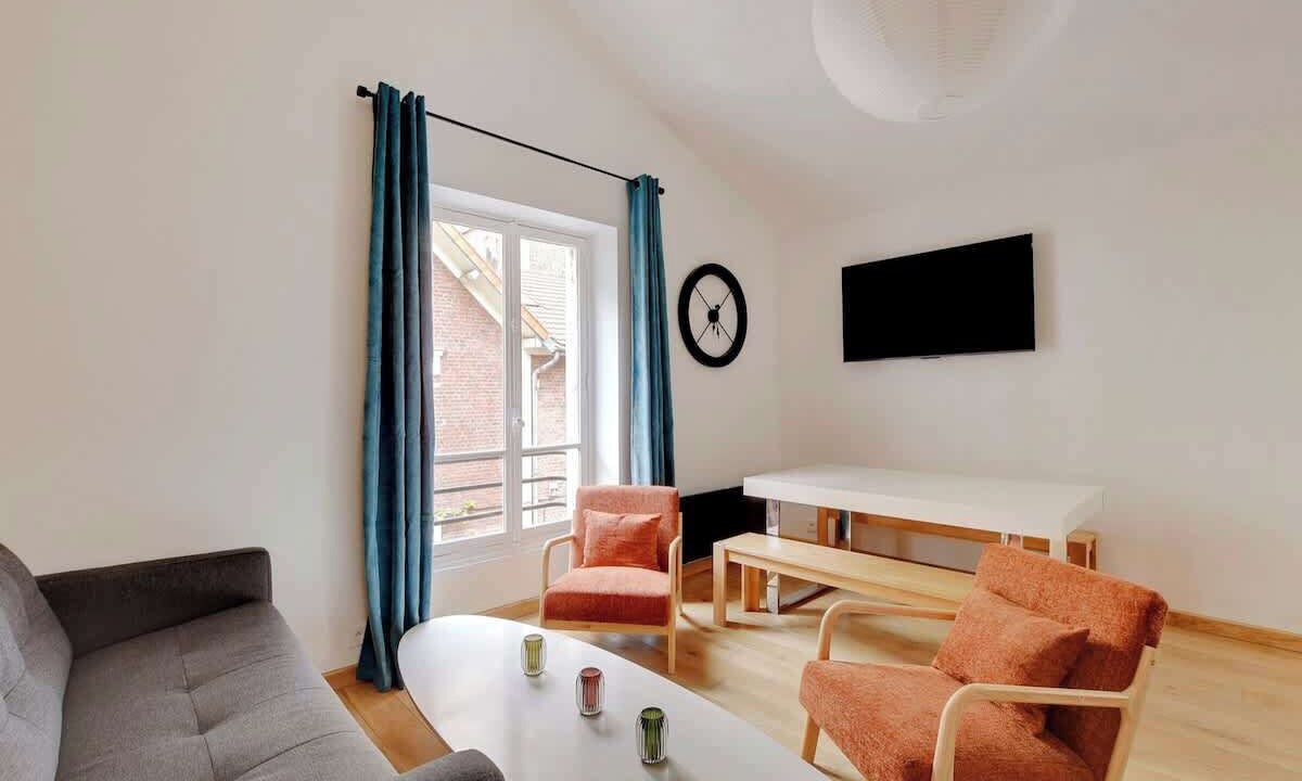 Photo of Livingroom in Quartier des Grandes-Carrieres