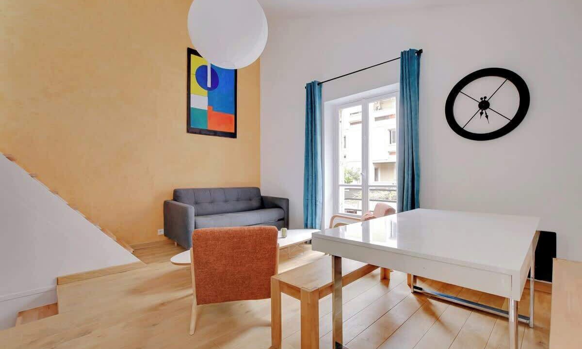 Photo of Livingroom in Quartier des Grandes-Carrieres