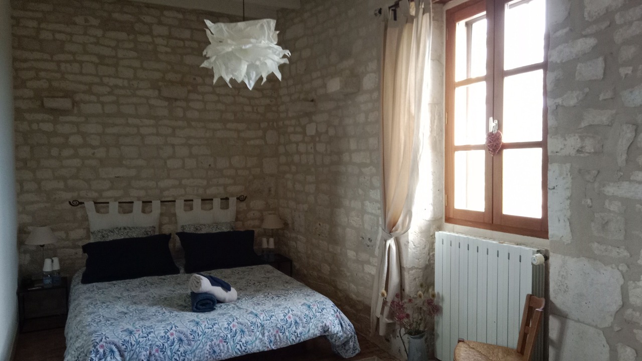 Photo of Bedroom in Villeneuve-sur-Vere