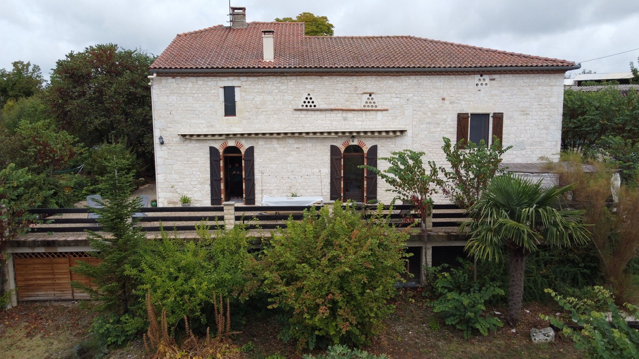 Photo of Outdoor in Villeneuve-sur-Vere