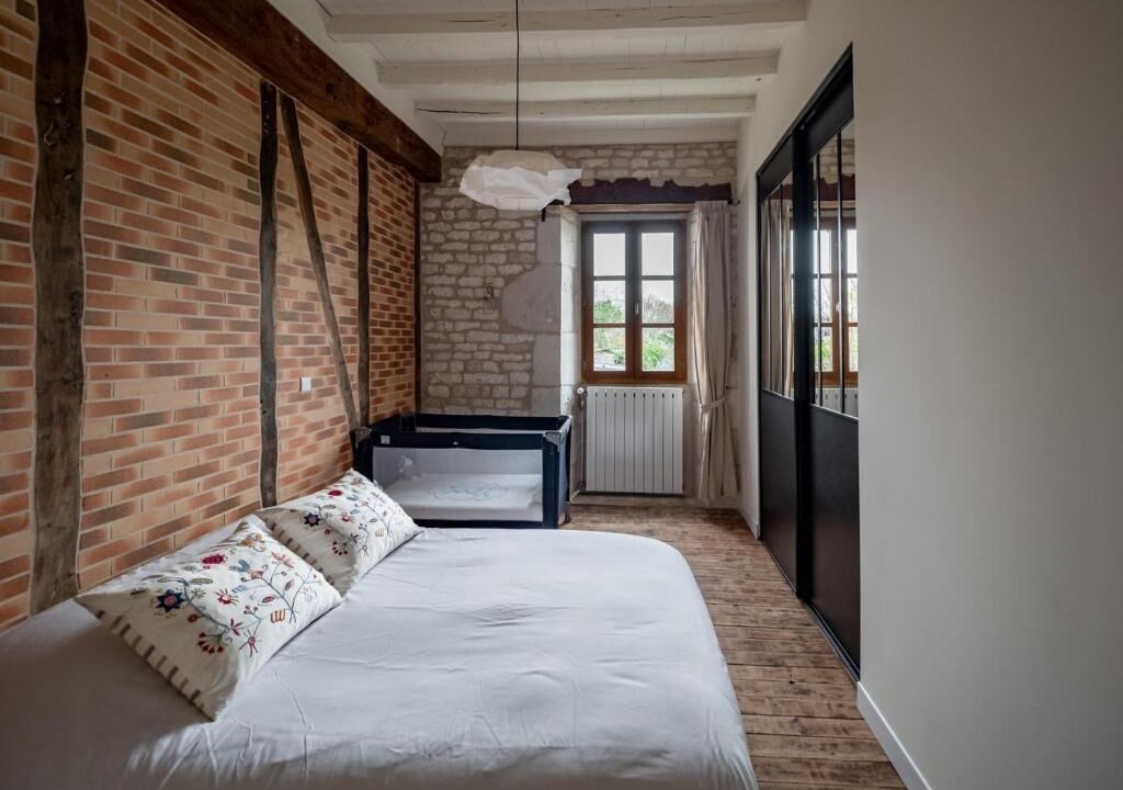 Photo of Bedroom in Villeneuve-sur-Vere
