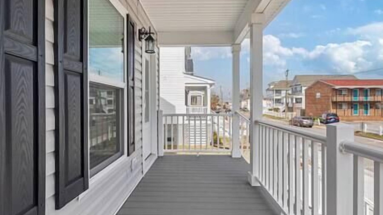 Photo of Patio Balcony in East Ocean View