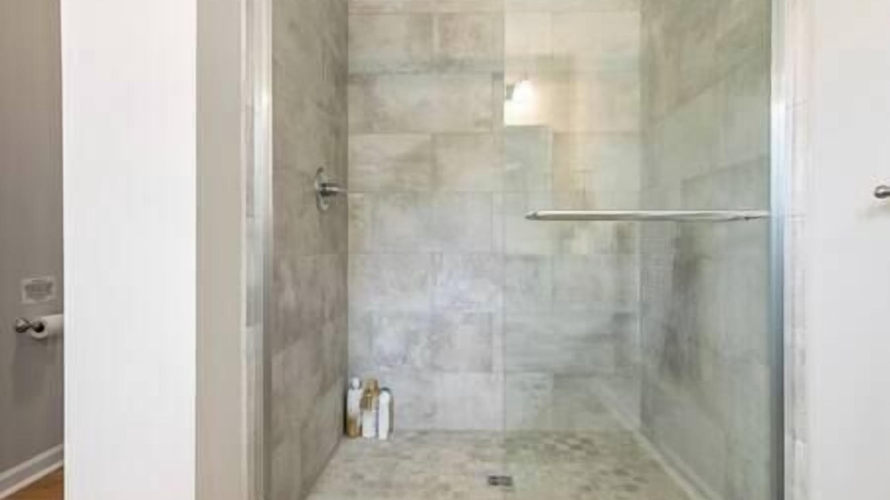 Photo of Bathroom in East Ocean View