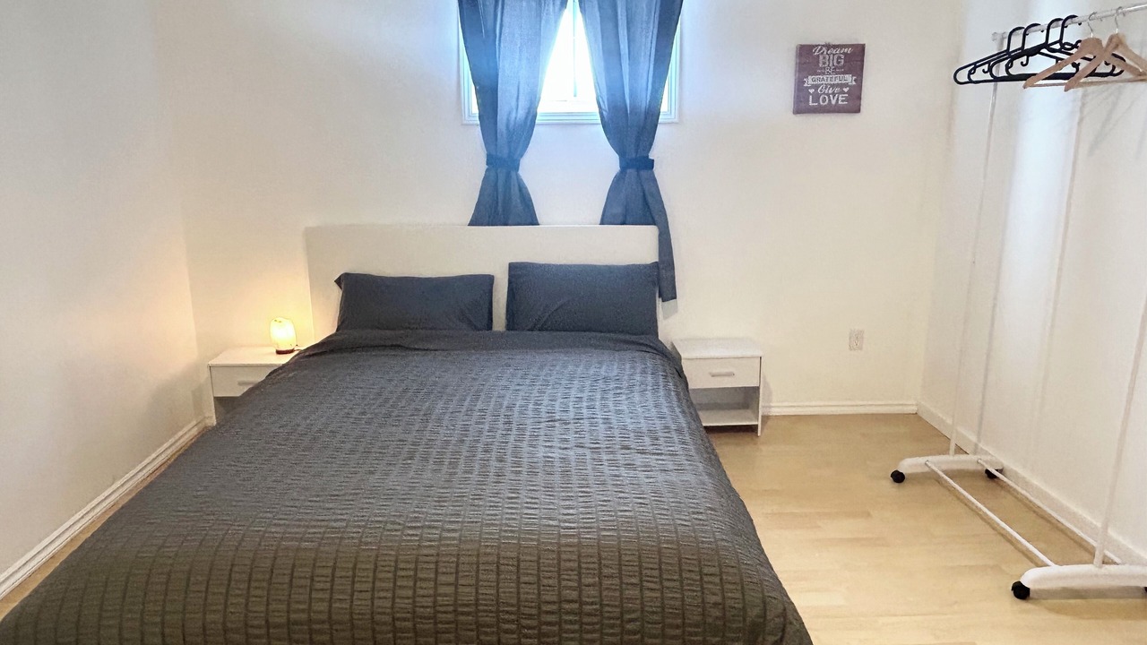Photo of Bedroom in Thompson