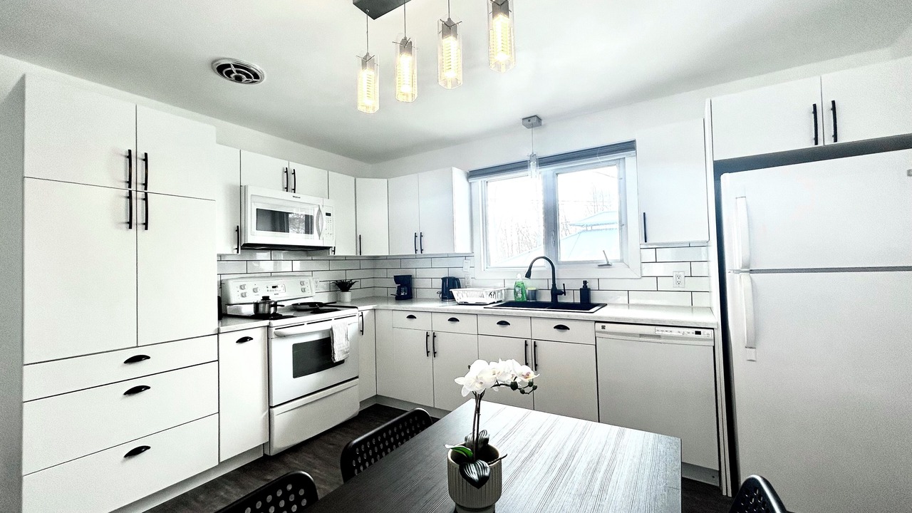 Photo of Kitchen in Thompson